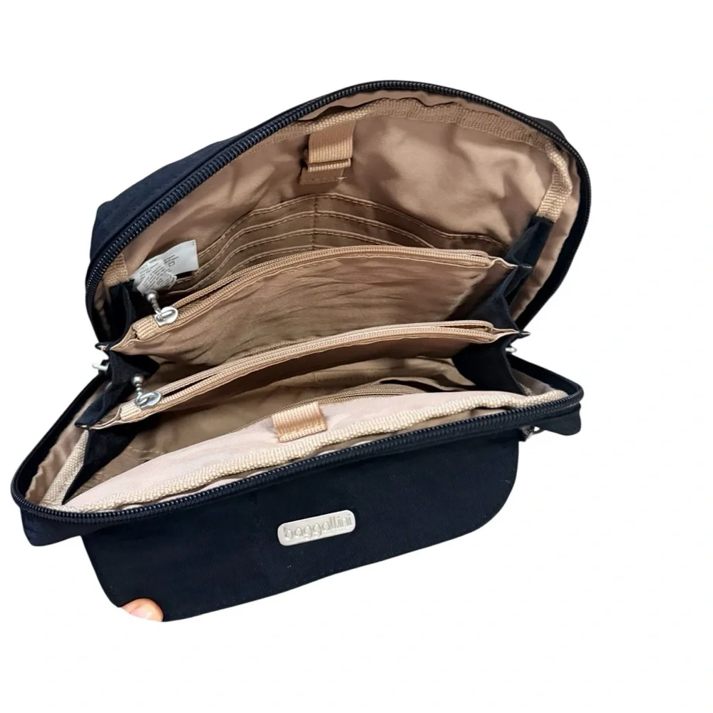 Baggallini Wander Travel Crossbody Bag - Picture 5 of 10